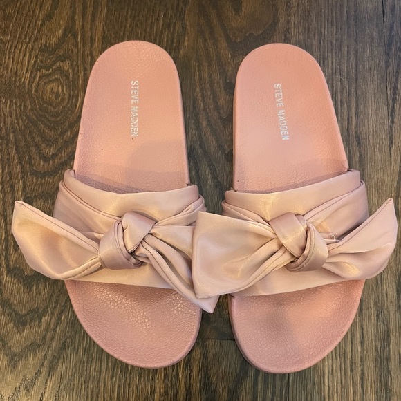 Steve Madden Shoes - Steve Madden Pink Bow slide on sandals